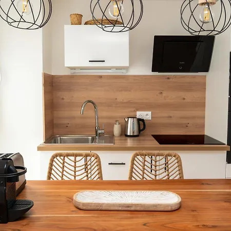 Le Manguier, & Apartman *